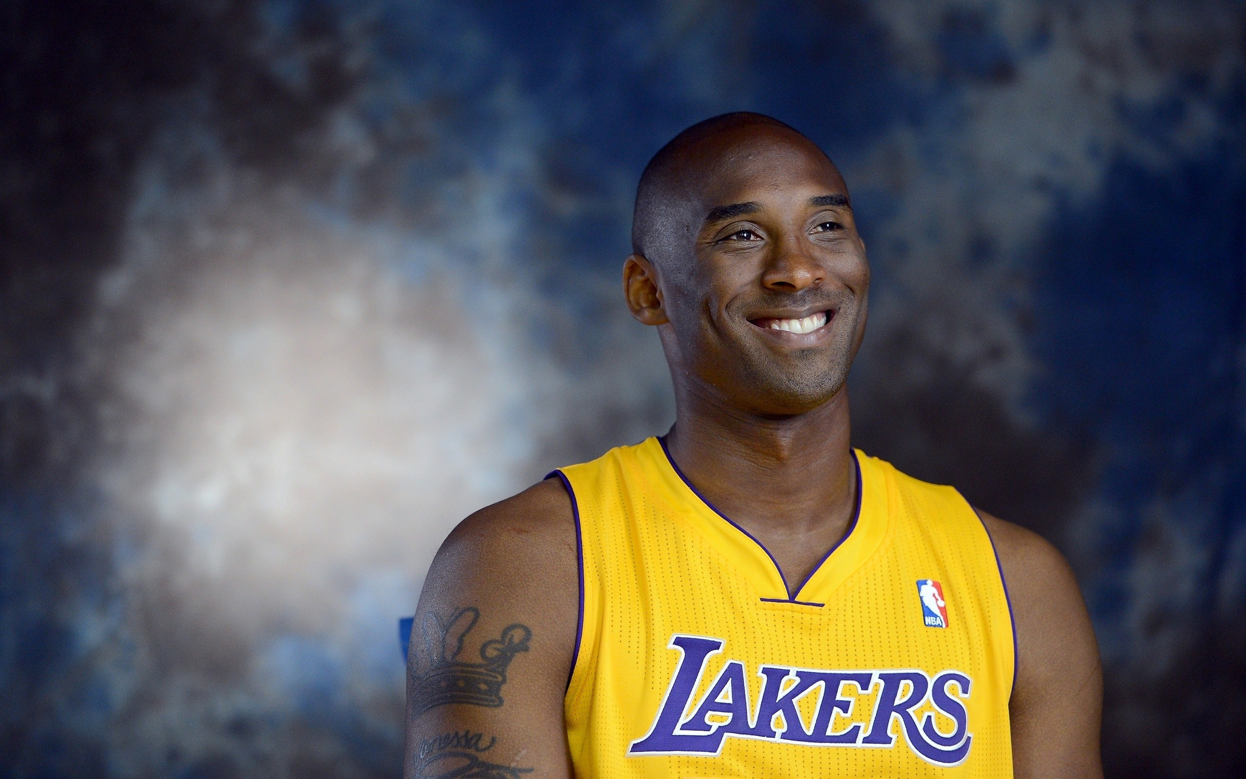 这位年轻小 这位年轻小