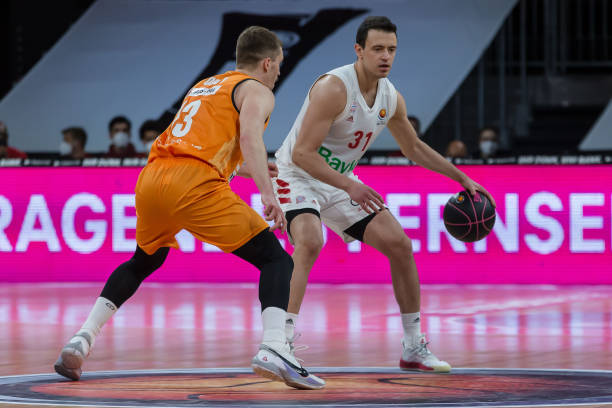 比赛场上 比赛场上